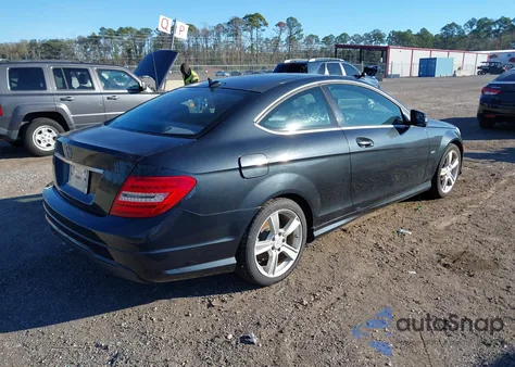 2012 Mercedes-Benz C 250 from USA, damaged, VIN WDDGJ4HB3CF754901